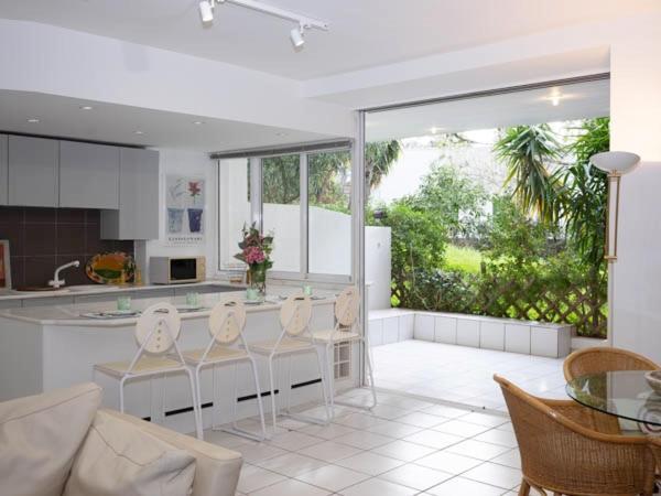 Apartament Vouliagmeni'S Secret Garden Near The Sea Ateny Zewnętrze zdjęcie