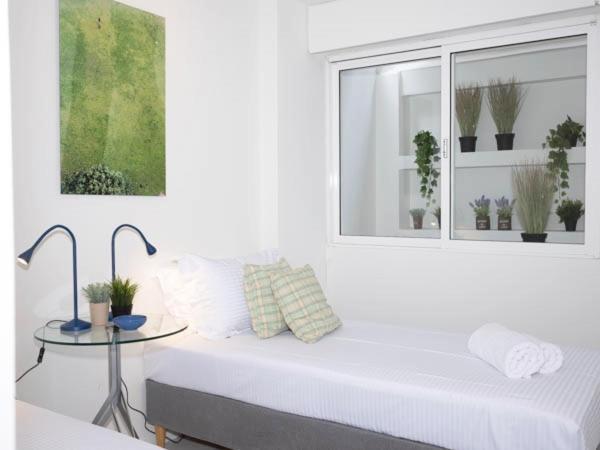 Apartament Vouliagmeni'S Secret Garden Near The Sea Ateny Zewnętrze zdjęcie