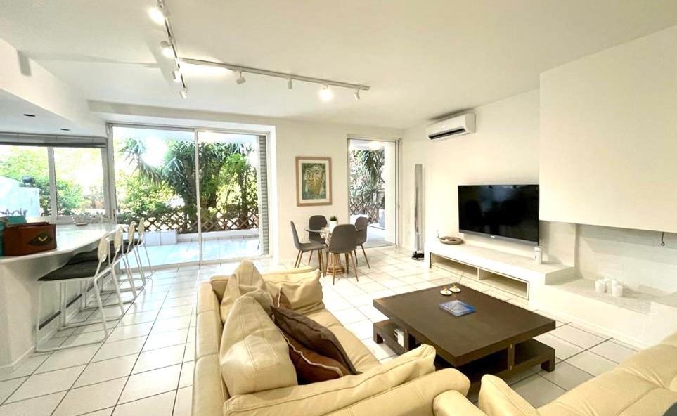 Apartament Vouliagmeni'S Secret Garden Near The Sea Ateny Zewnętrze zdjęcie